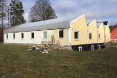 Facaderenovering-med-pudset-facade-for-Erhvervskunde-i-lyngby-6